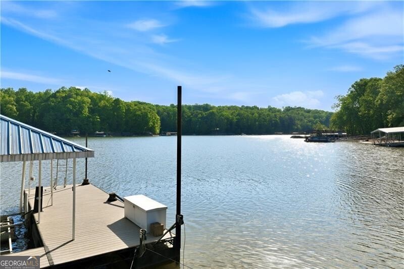 5618 Burke Lane Property Photo 4