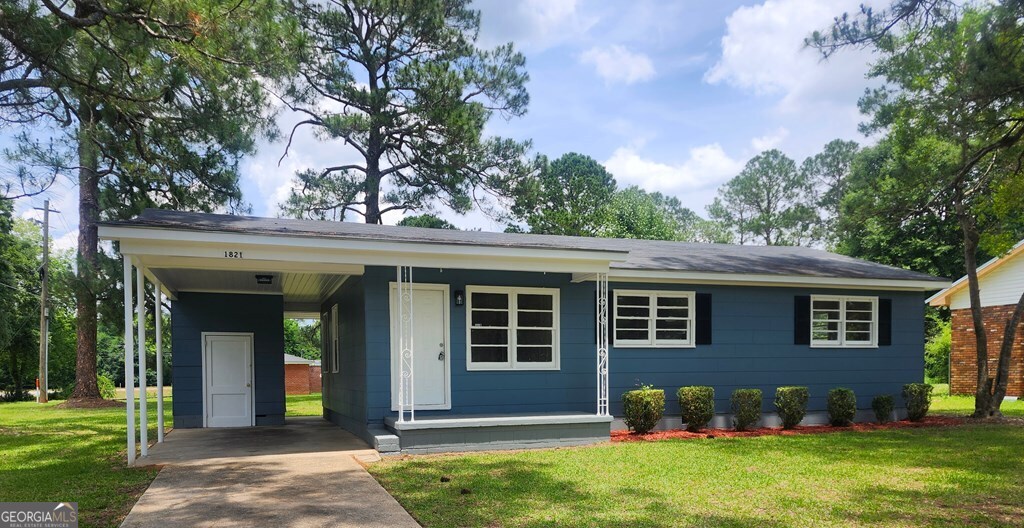 1821 Samford Drive Property Photo 2