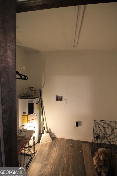 114 W 8th Street Property Photo 10