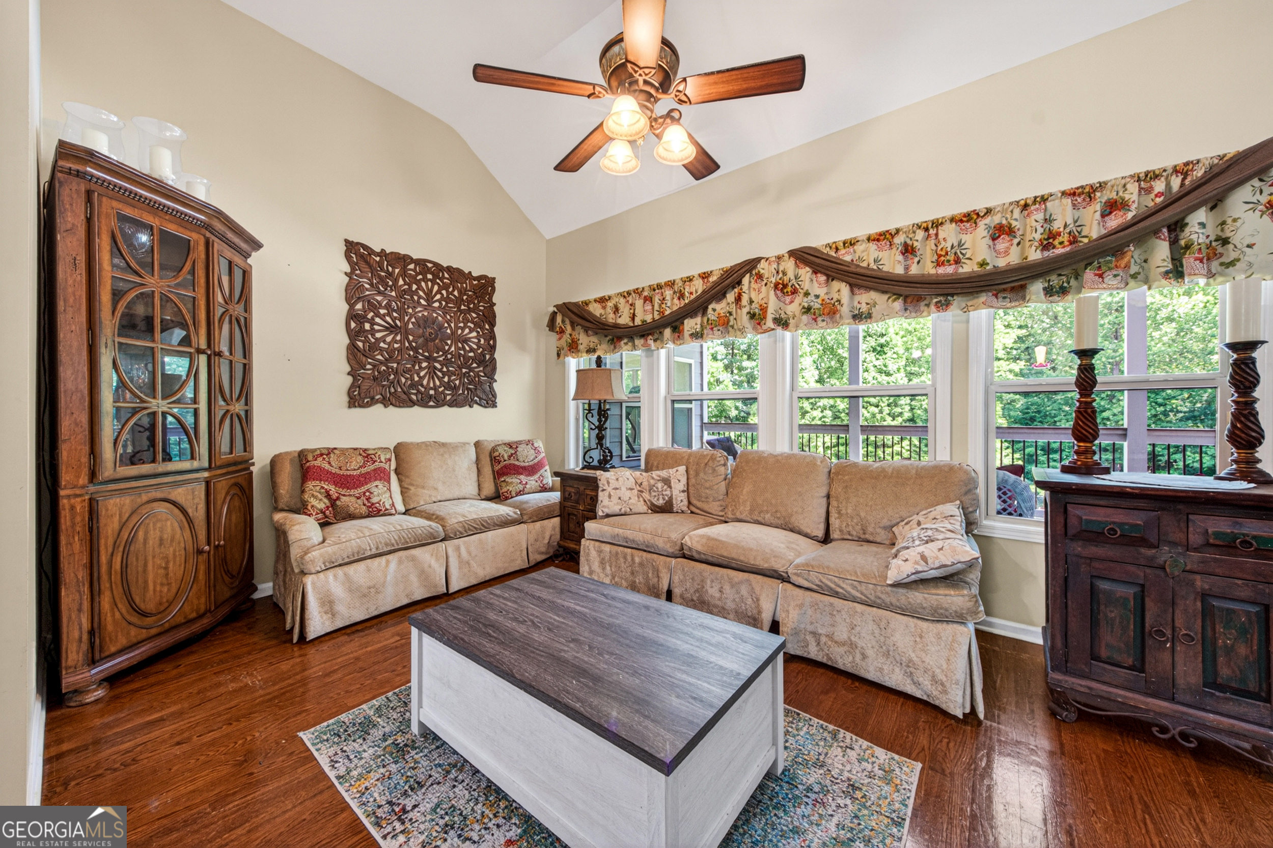 135 Canters Run Property Photo 16