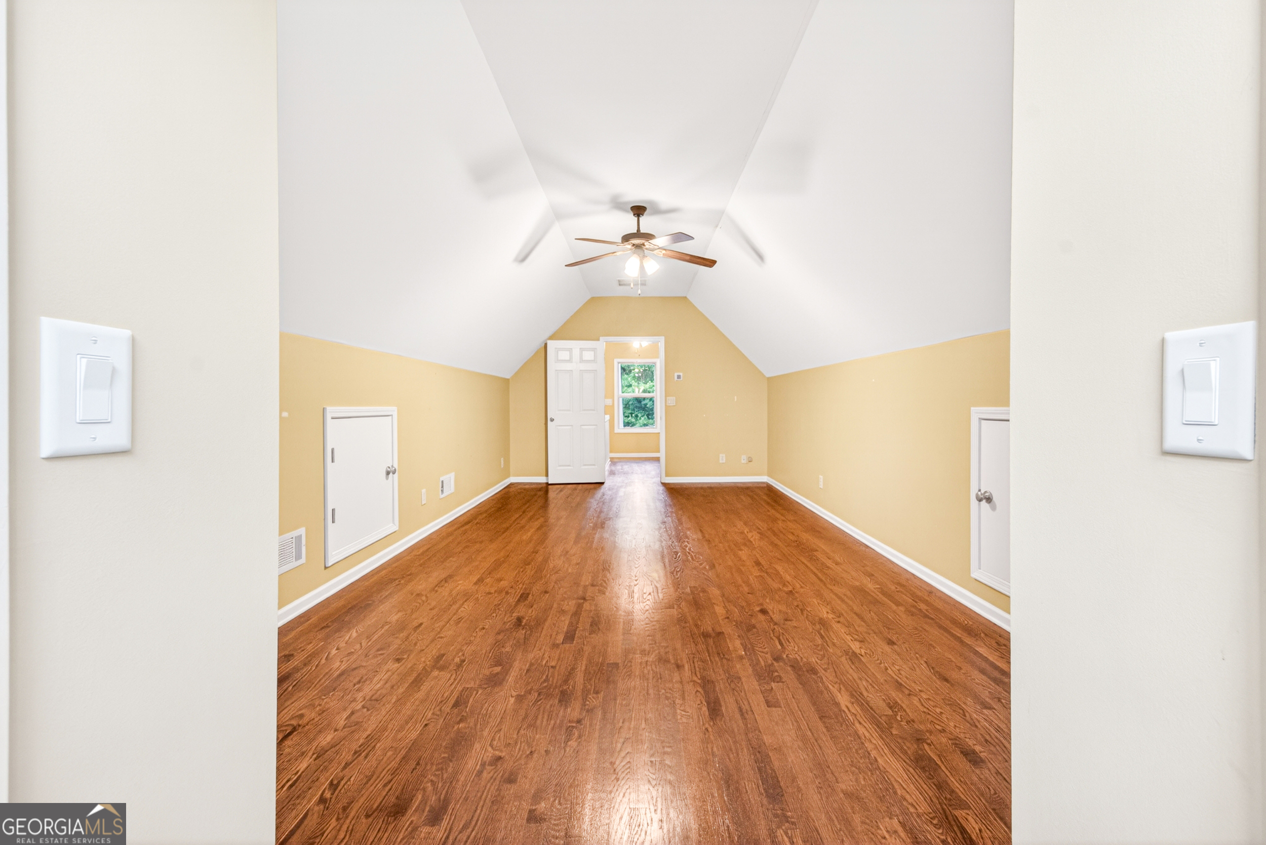 135 Canters Run Property Photo 34