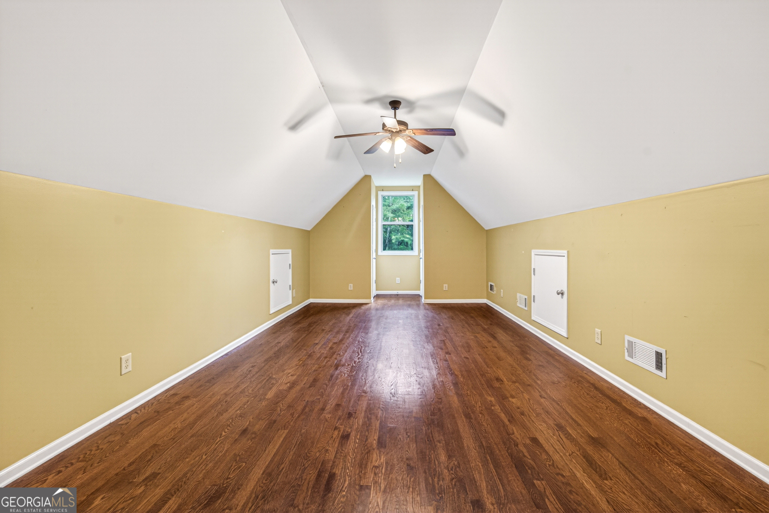 135 Canters Run Property Photo 35
