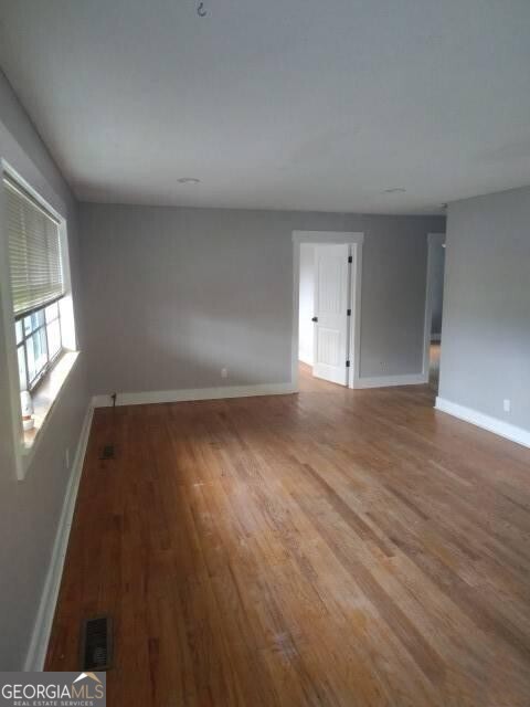 46 Mohawk Trail Property Photo 3