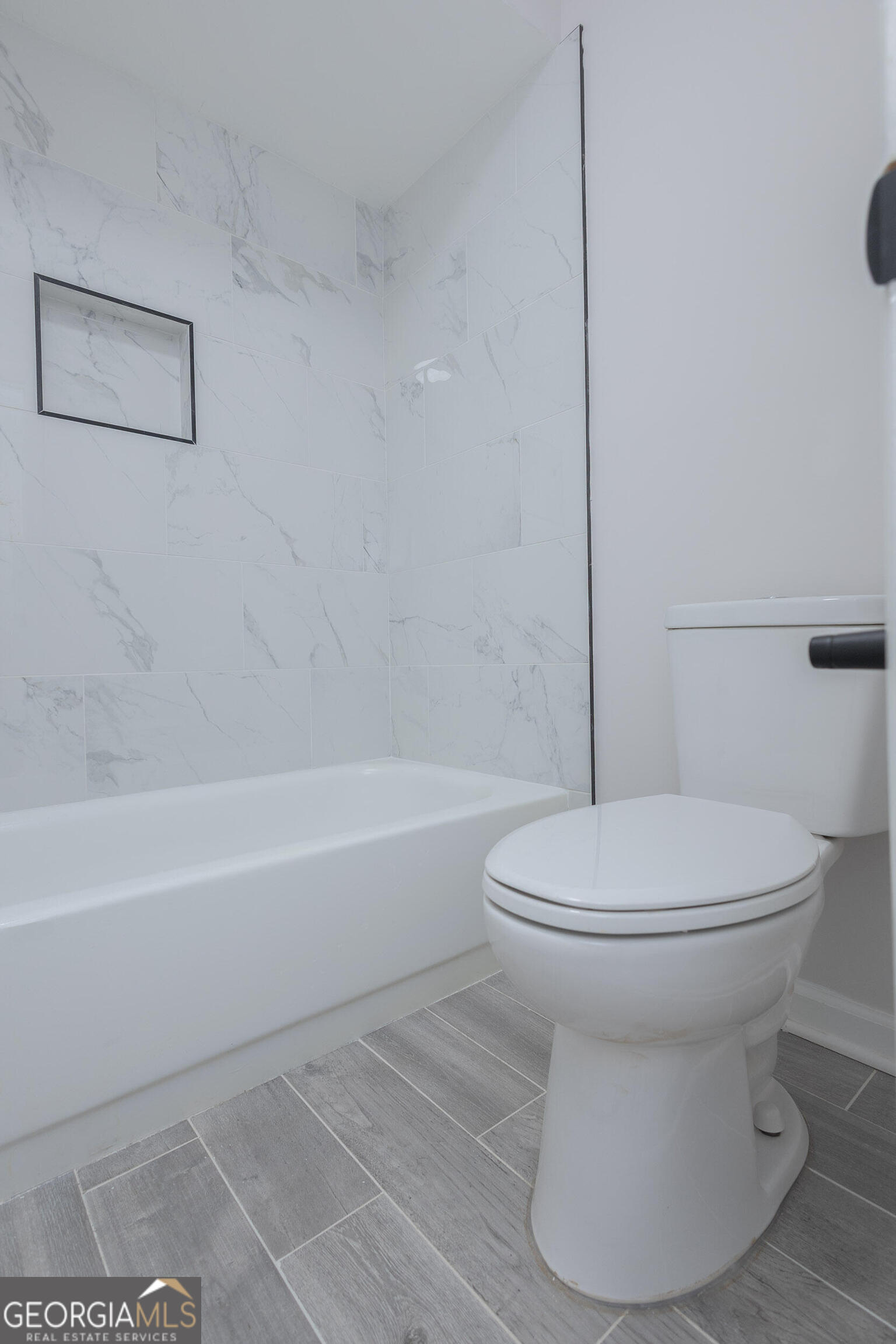 1225 Church Street # A Property Photo 8