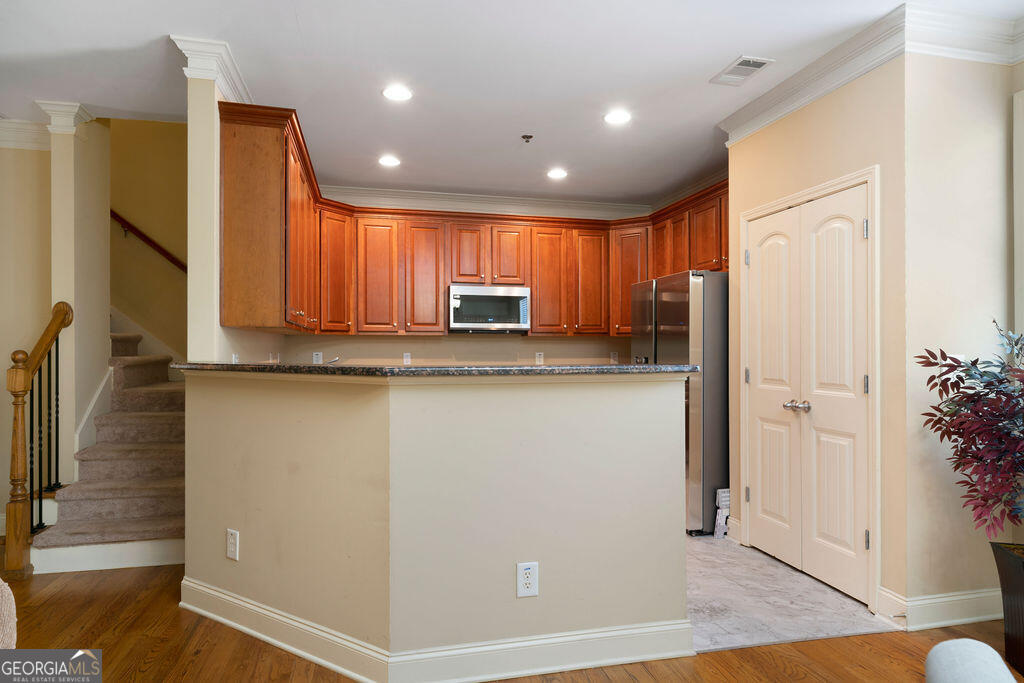 157 Highwoods Parkway Property Photo 4