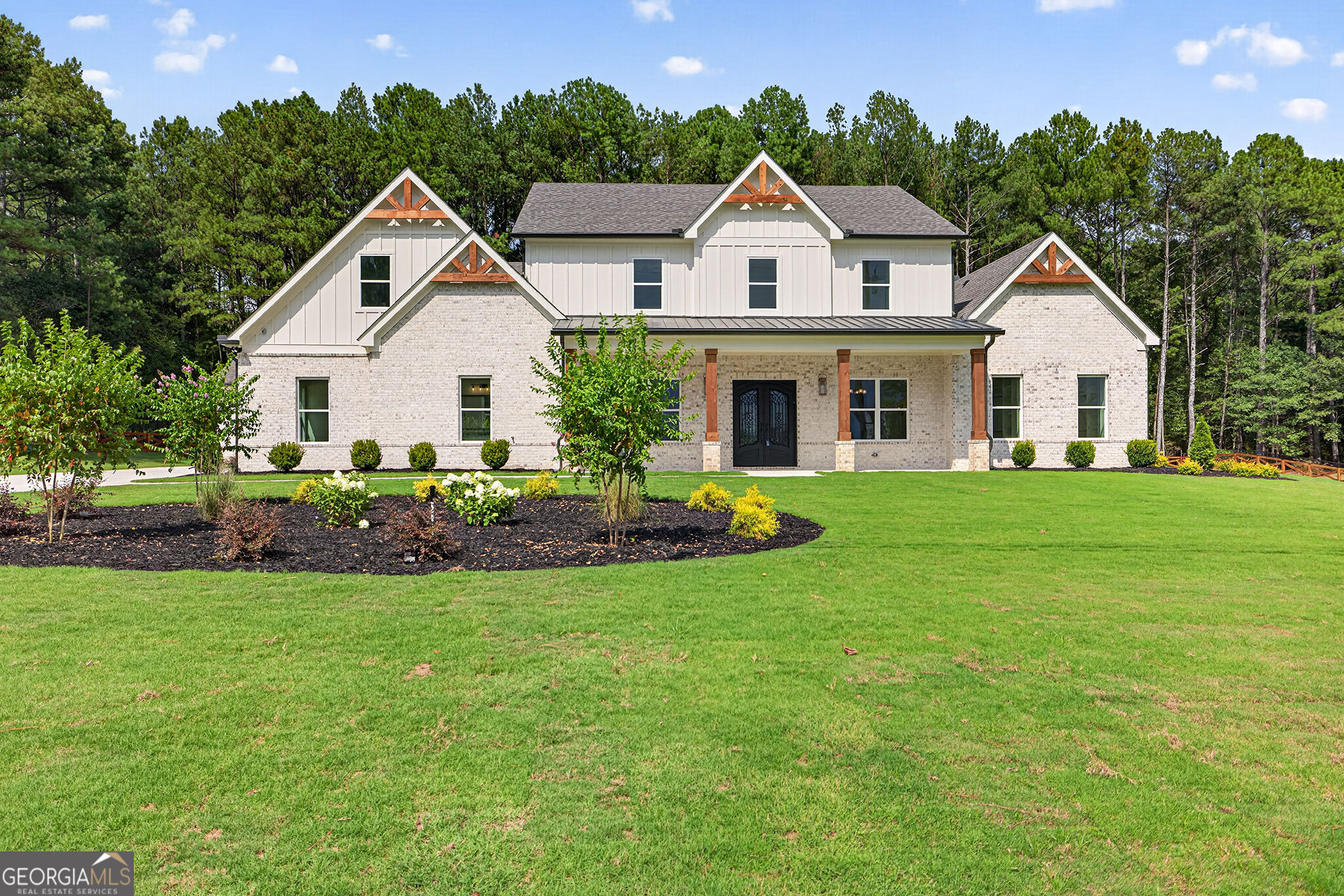 1556 New Hope Road Property Photo 1