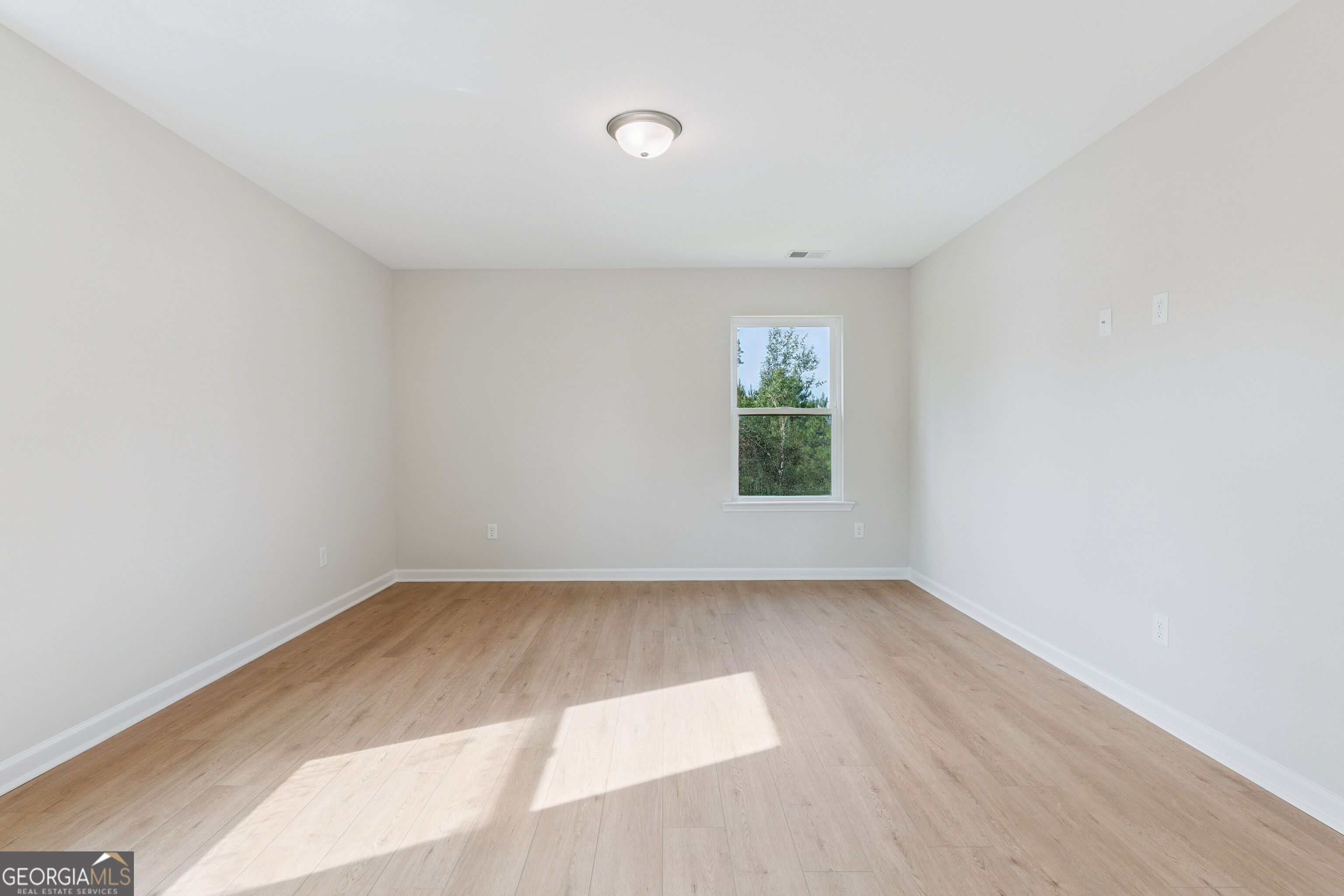 401 Yardarm Lane Property Photo 24