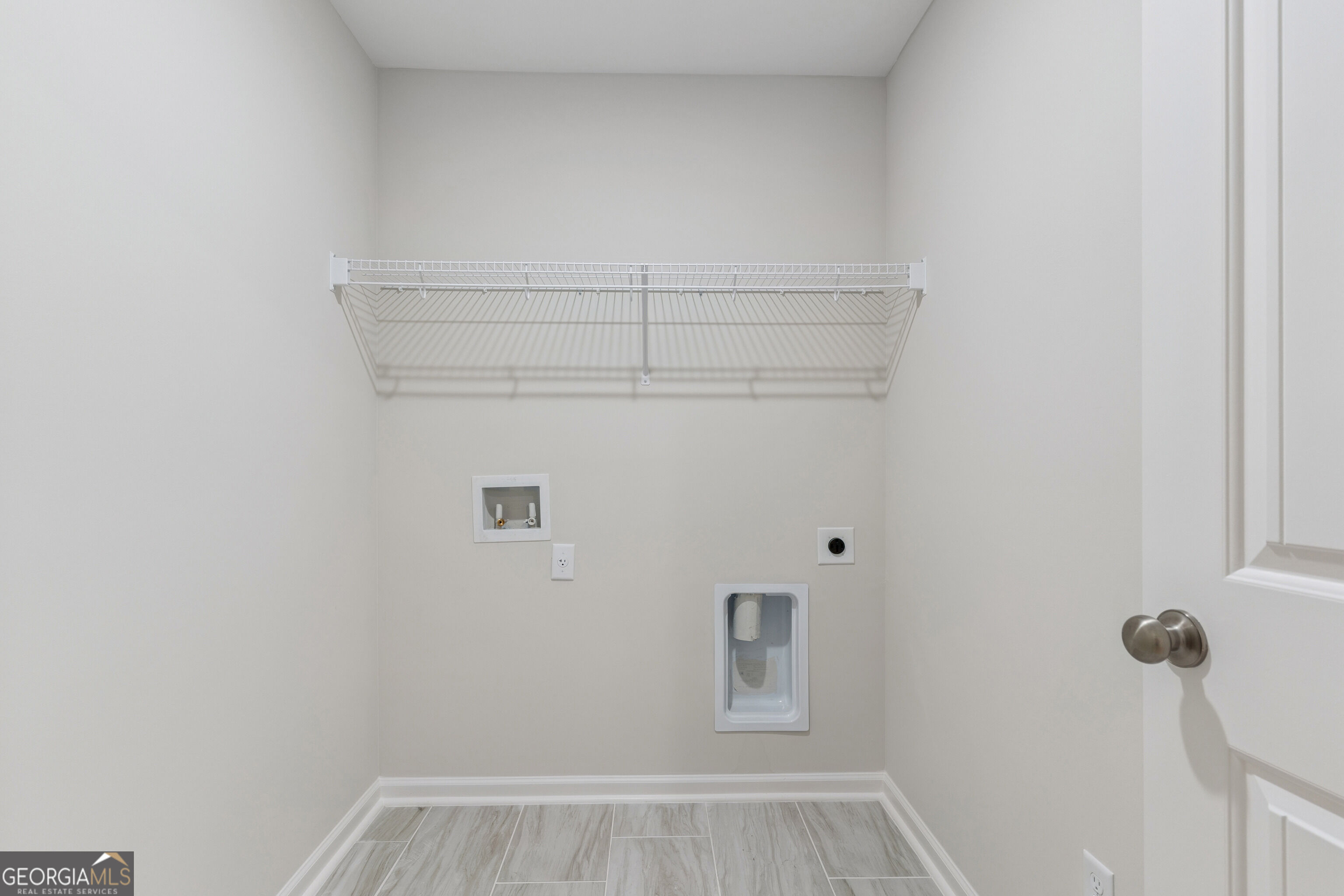 401 Yardarm Lane Property Photo 28