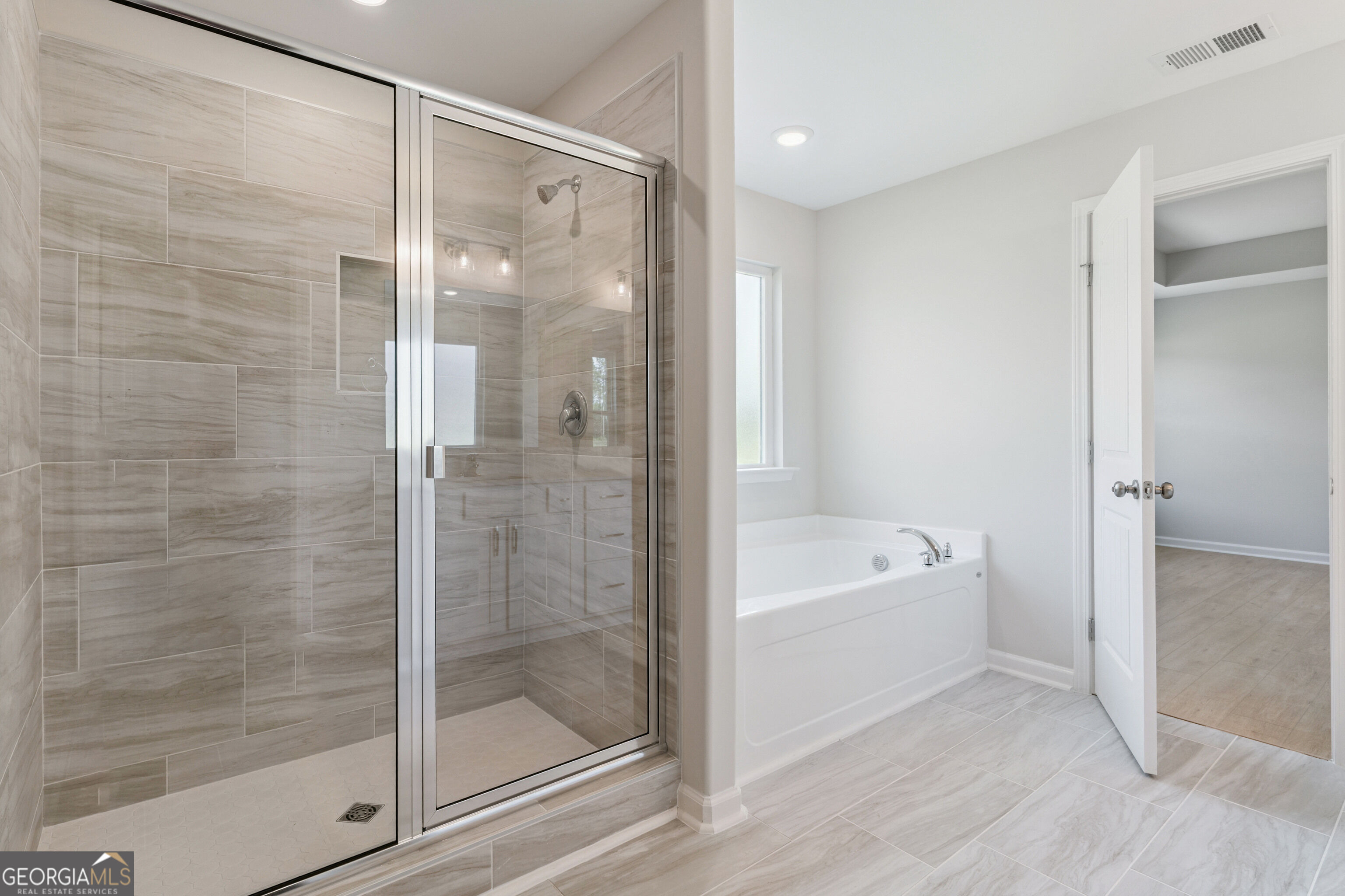 401 Yardarm Lane Property Photo 40