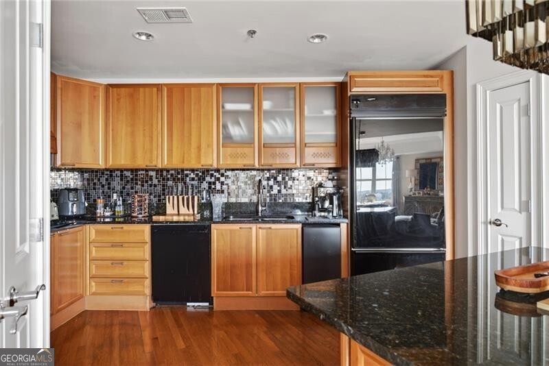 2881 Peachtree Road Ne # 1102 Property Photo 17