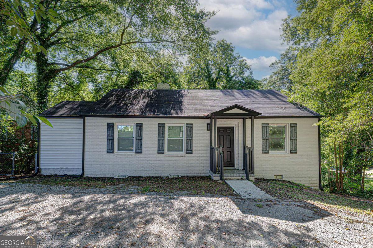 151 Munson Drive Property Photo 3