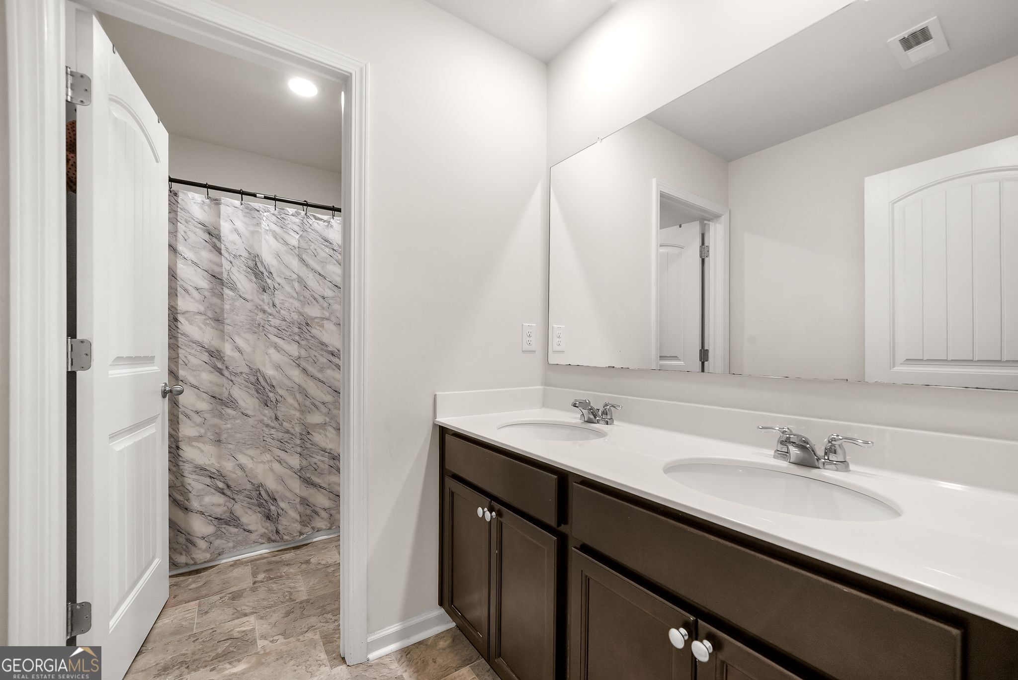 850 Bentley Drive Property Photo 27