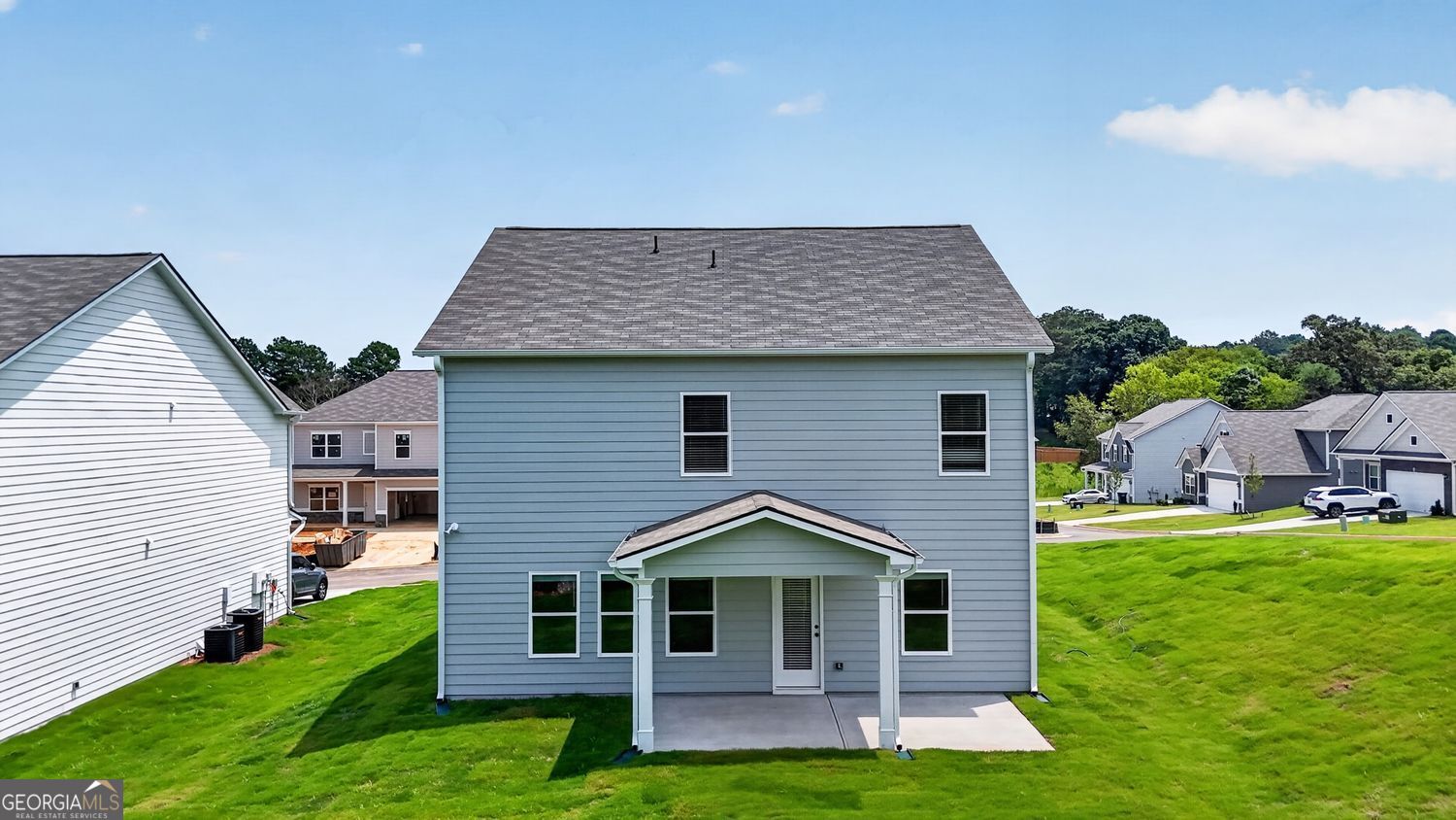 106 Shire Loop Property Photo 3