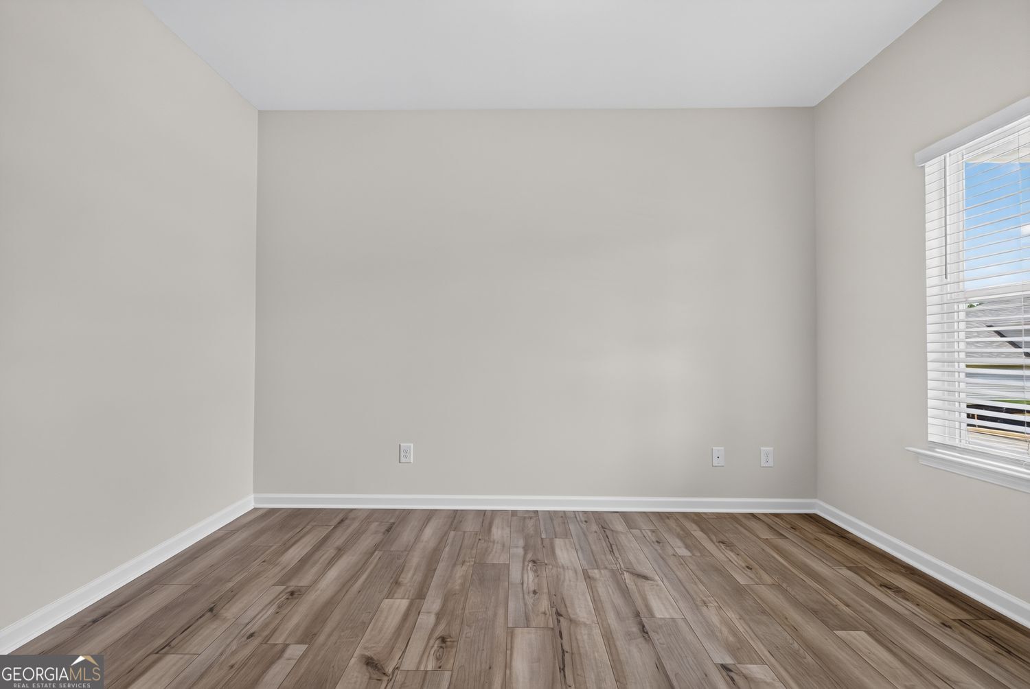 106 Shire Loop Property Photo 17