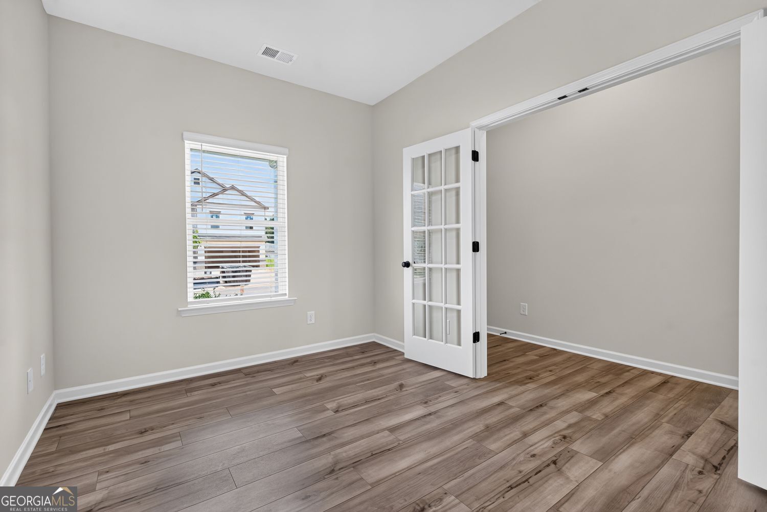 106 Shire Loop Property Photo 18