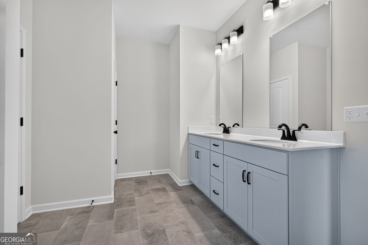 106 Shire Loop Property Photo 25