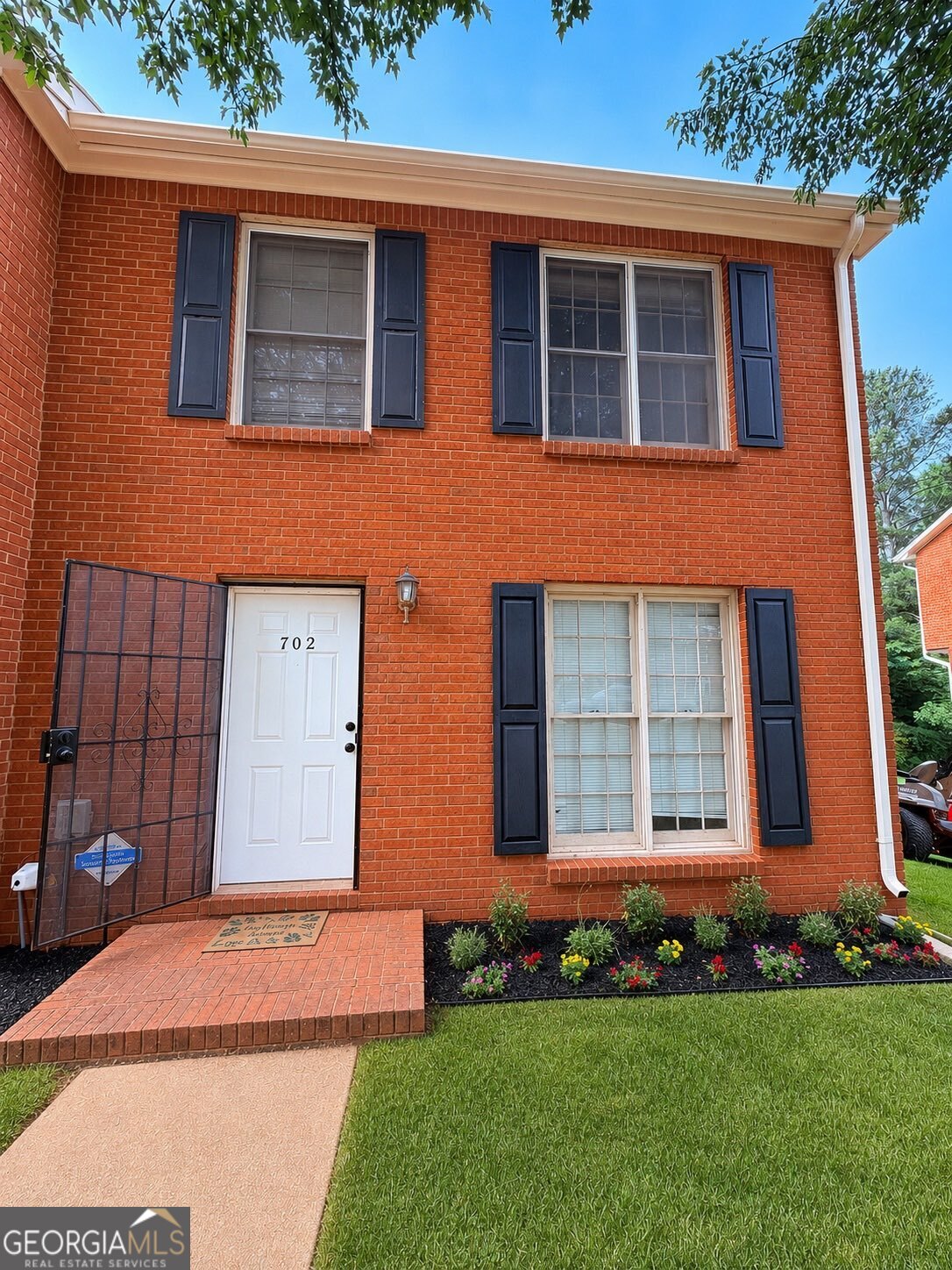 702 Redland Drive Property Photo 1