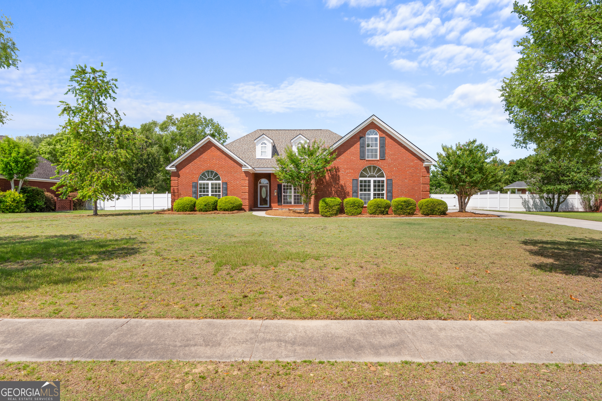 304 Flat Bush Drive Property Photo 3