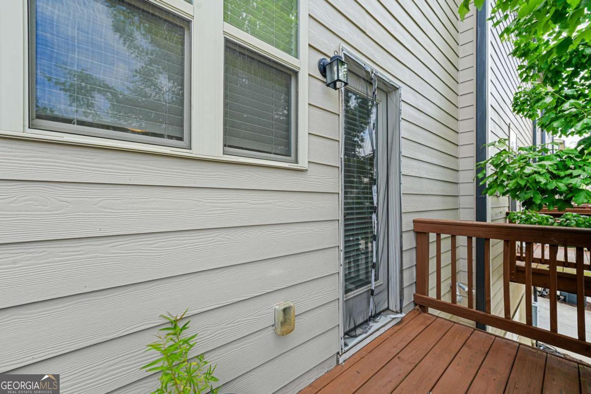 4405 Donahue Avenue Property Photo 22