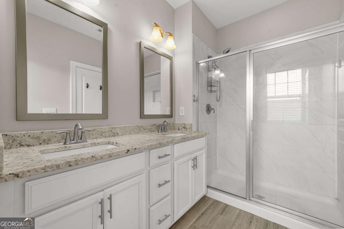 4405 Donahue Avenue Property Photo 31