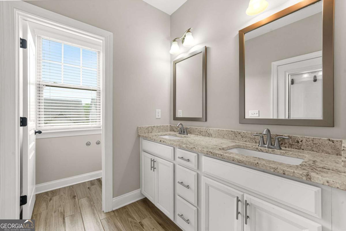 4405 Donahue Avenue Property Photo 32