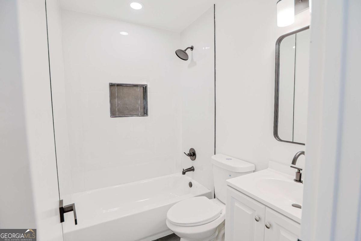 252 Whitworth Drive Sw Property Photo 11