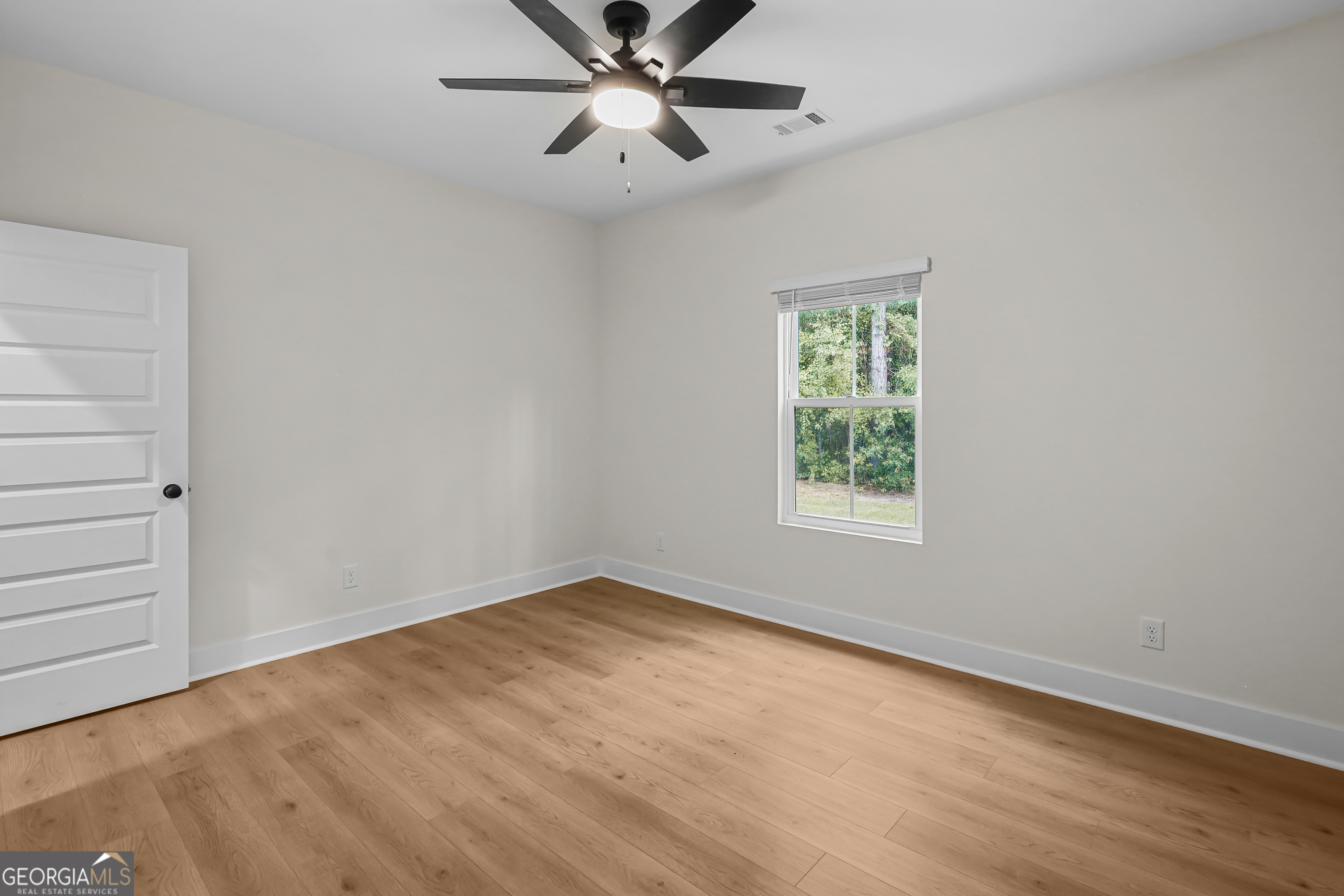 112 Dixie Drive Property Photo 32