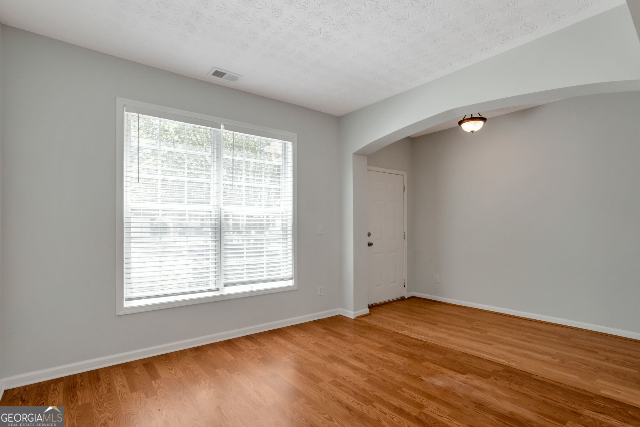 290 Clairidge Drive Property Photo 4