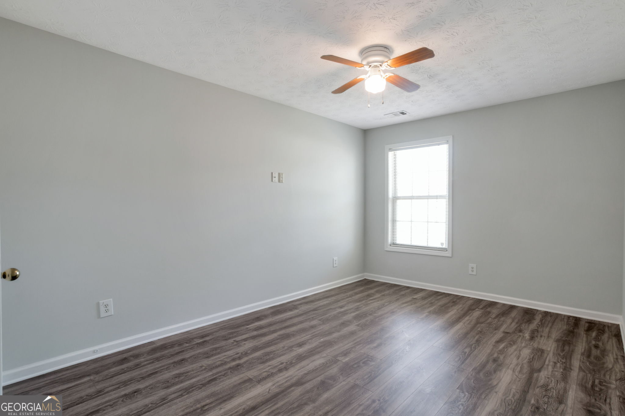 290 Clairidge Drive Property Photo 18