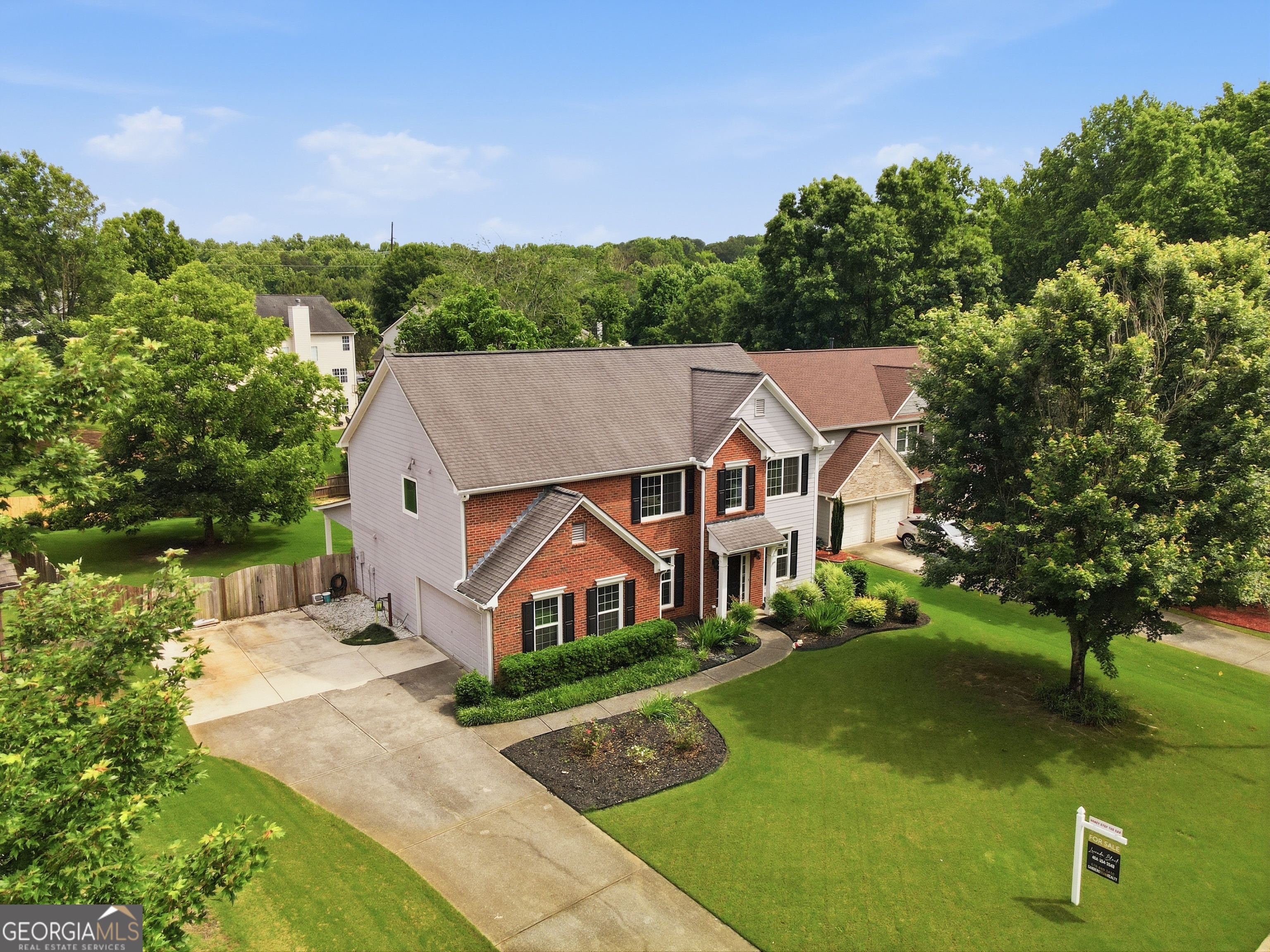 1060 Forest Creek Drive Property Photo 3