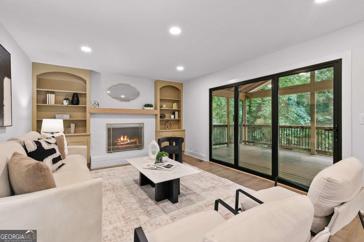 3010 Canton Hills Drive Property Photo 10