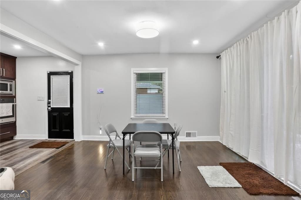 2123 Juanita Street Property Photo 14