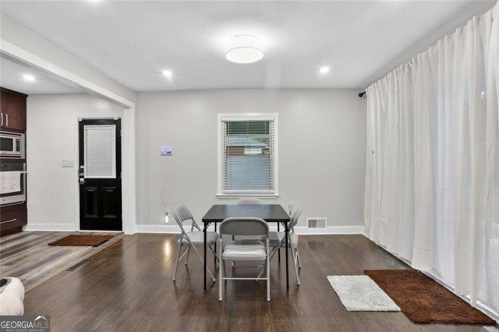 2123 Juanita Street Property Photo 14