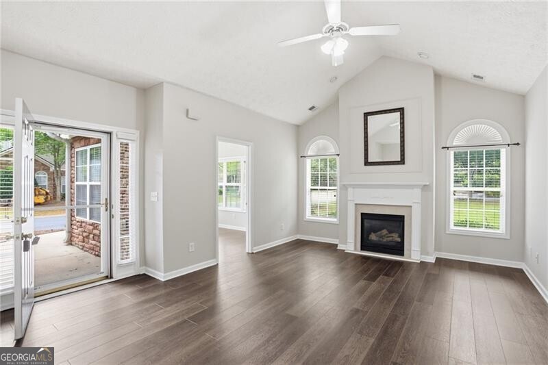 3703 Villa Springs Circle Property Photo 3