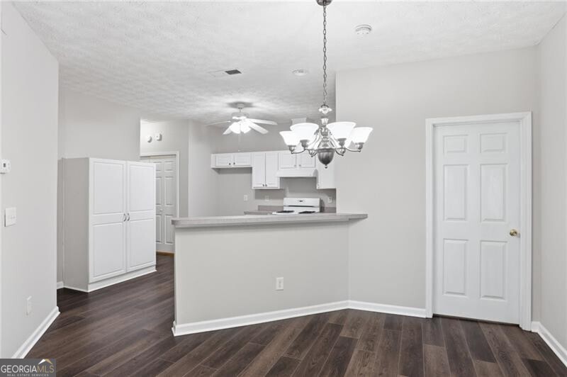 3703 Villa Springs Circle Property Photo 11
