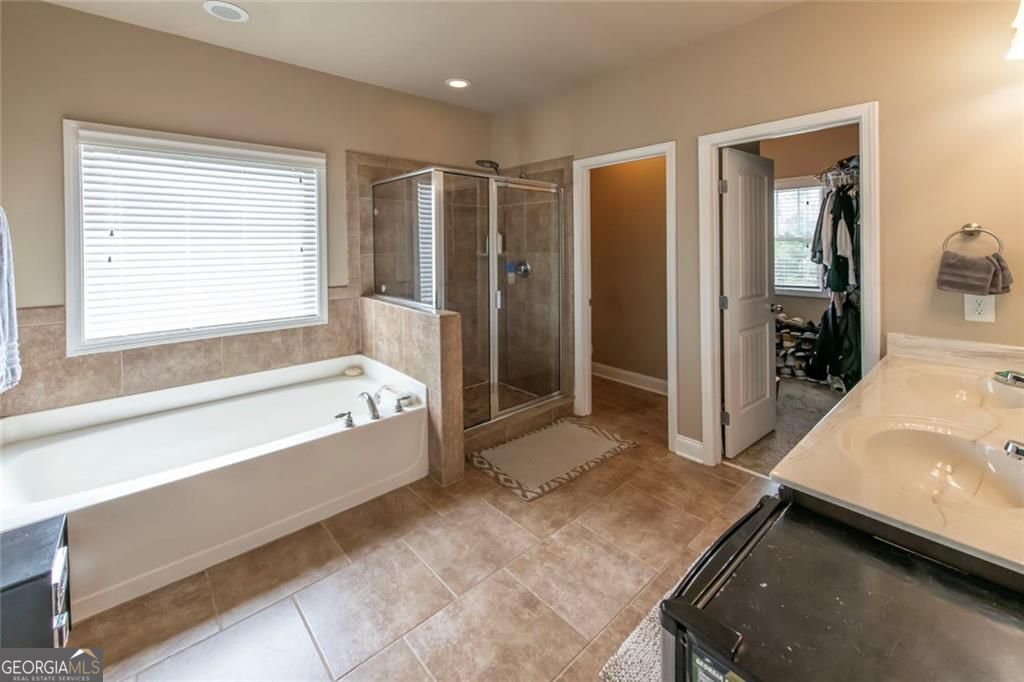 4230 Hopewell Manor Drive Property Photo 20