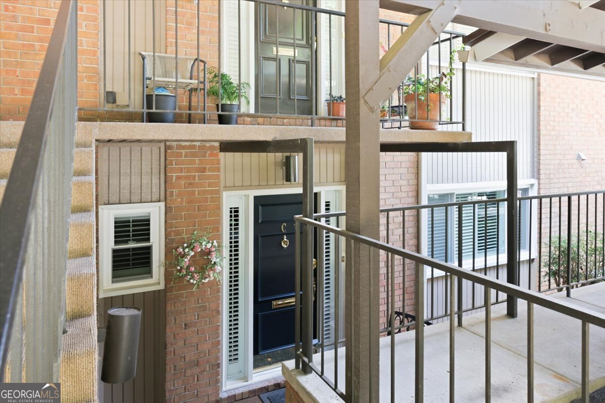 4909 Rivoli Drive # C Property Photo 3