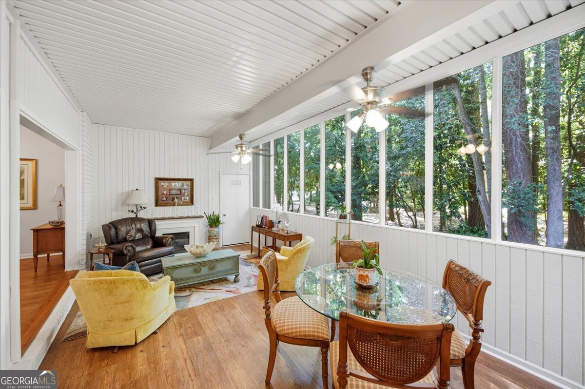 4909 Rivoli Drive # C Property Photo 9