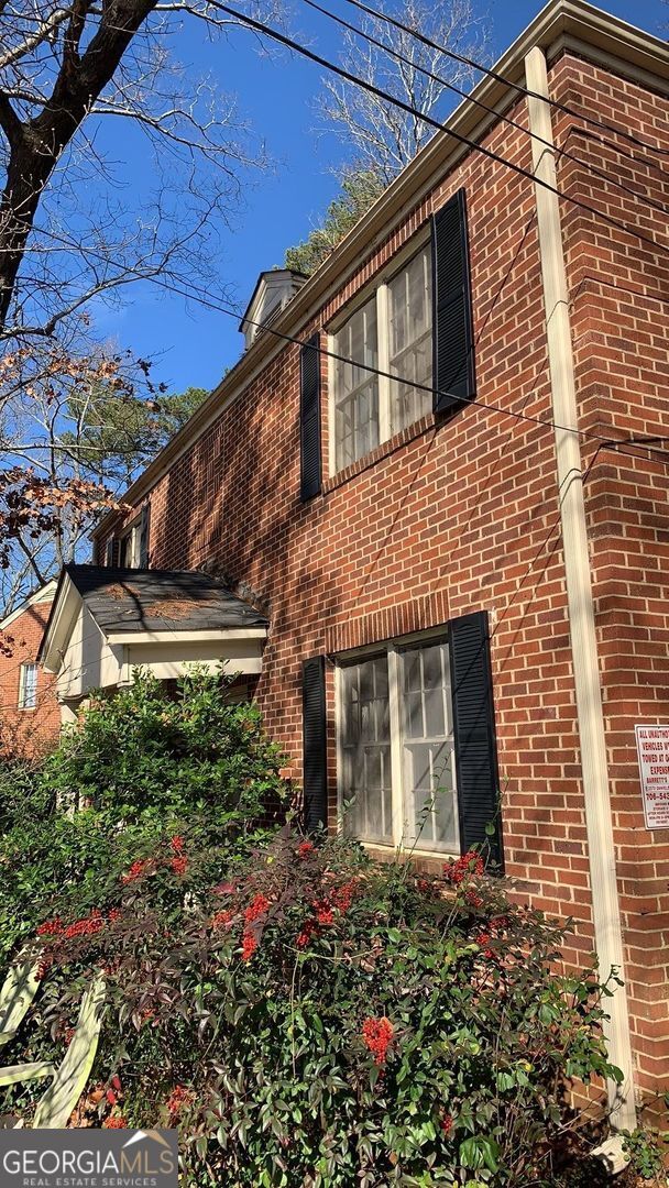 1439 Milledge Avenue Property Photo 1