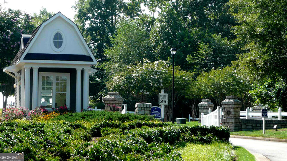 3546 Lake Breeze Lane Property Photo 37