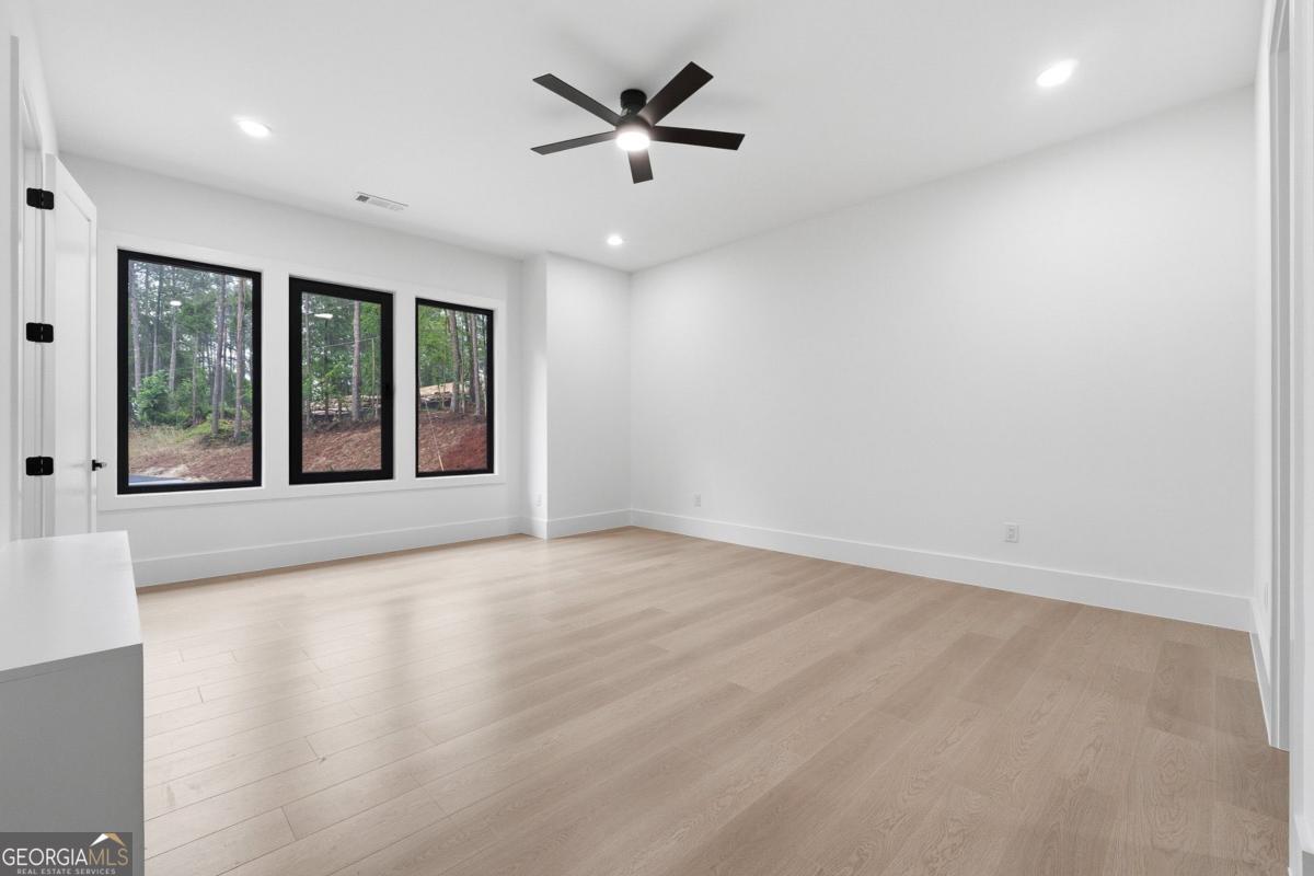 1563 Whitley Road Property Photo 26