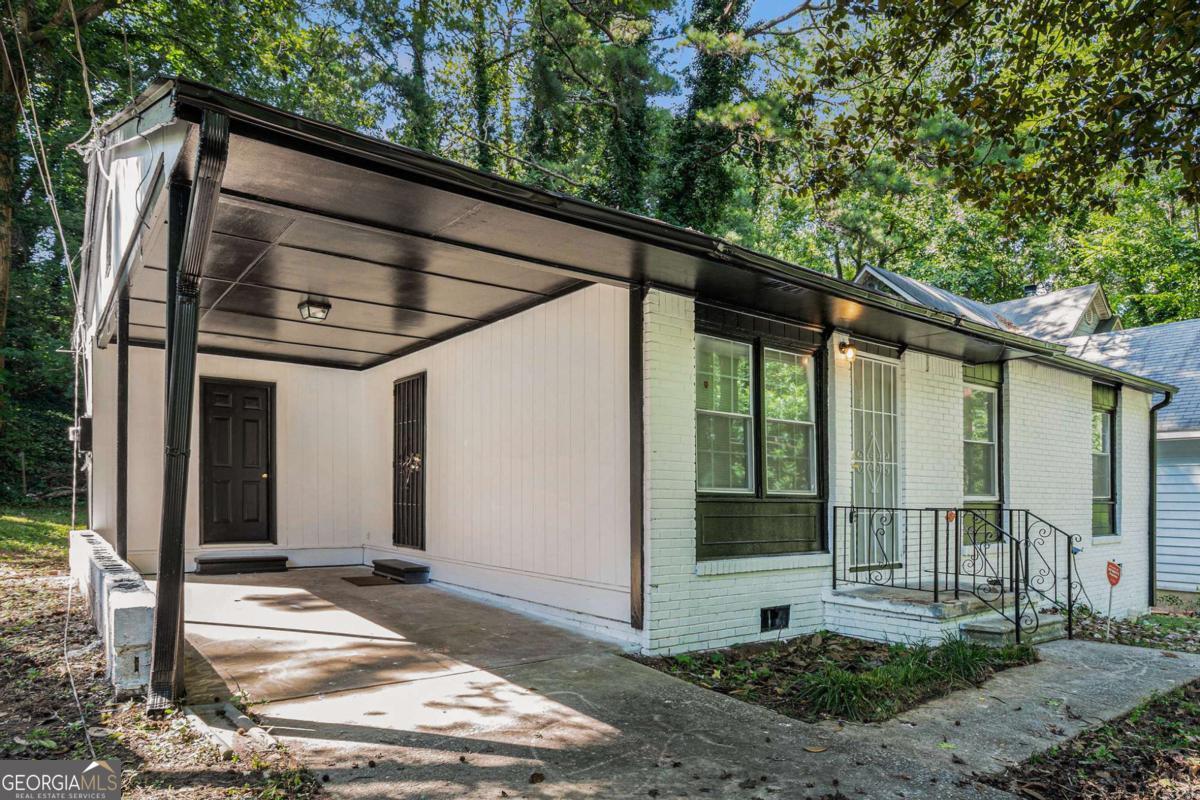 836 Bolton Road Property Photo 1