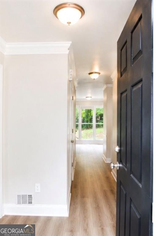3501 Eastpines Way Property Photo 11