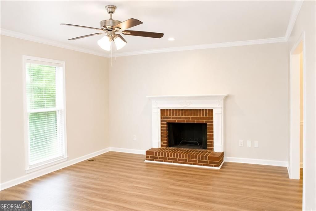 3501 Eastpines Way Property Photo 14
