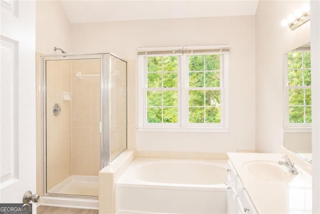 3501 Eastpines Way Property Photo 32