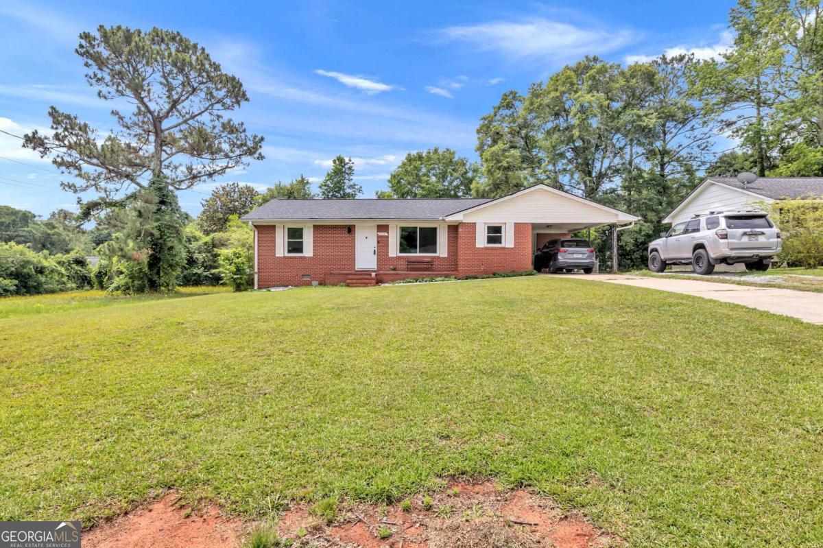 1104 Parkview Drive Property Photo 2