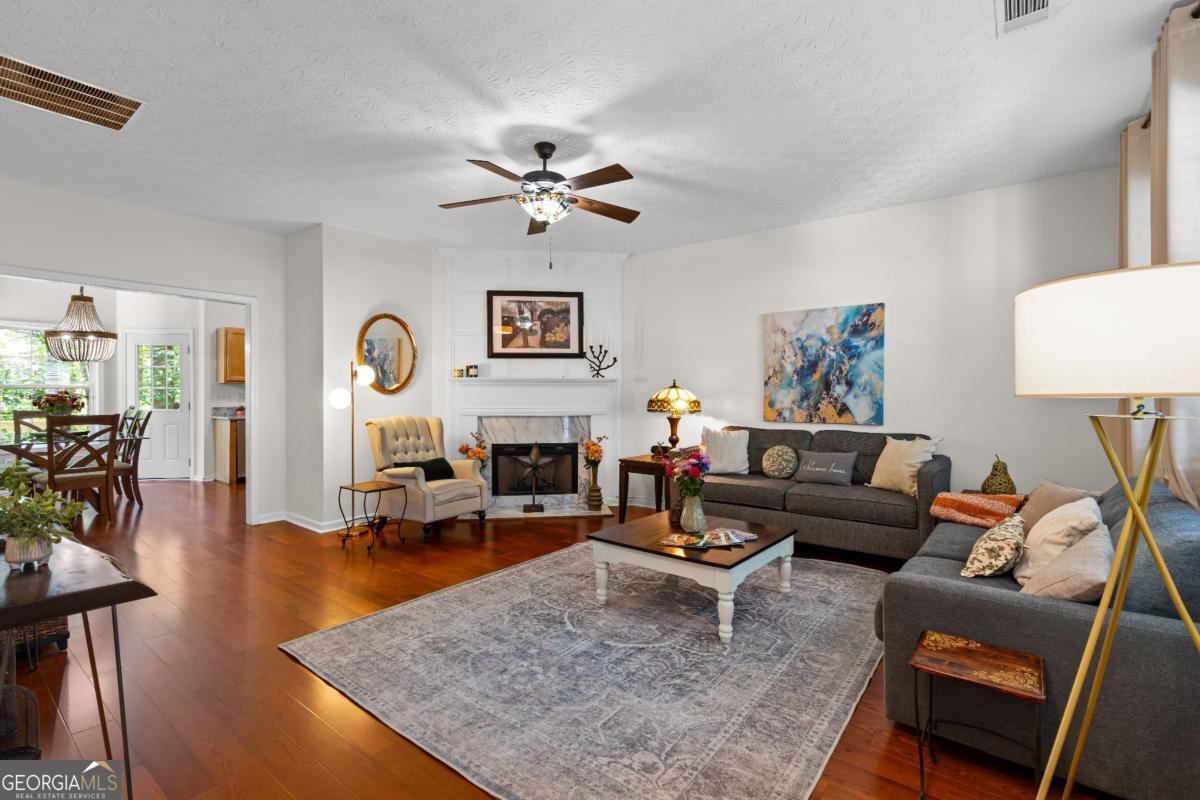 305 Penfield Circle Property Photo 4