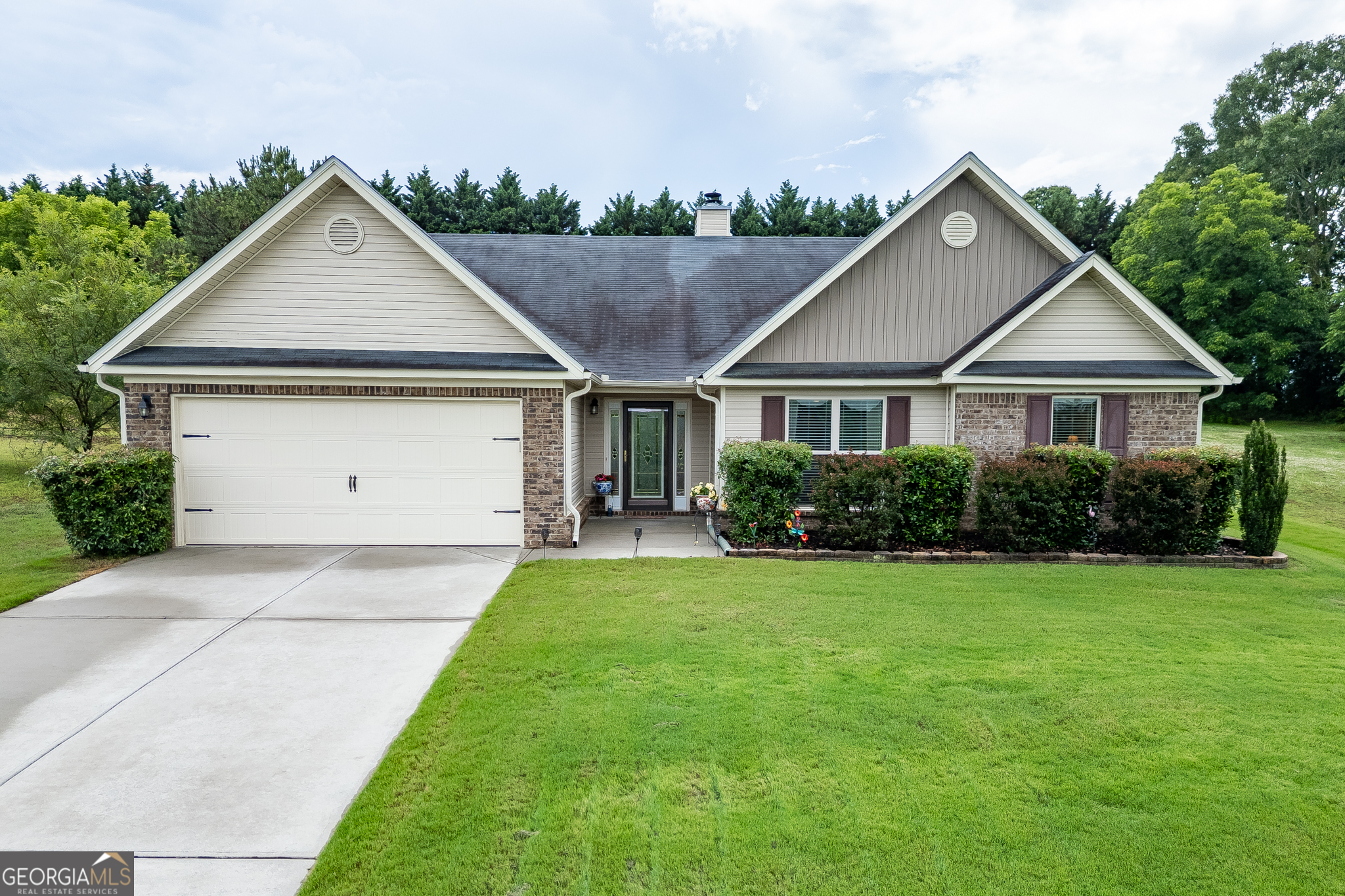 810 Brandon Drive Property Photo 1