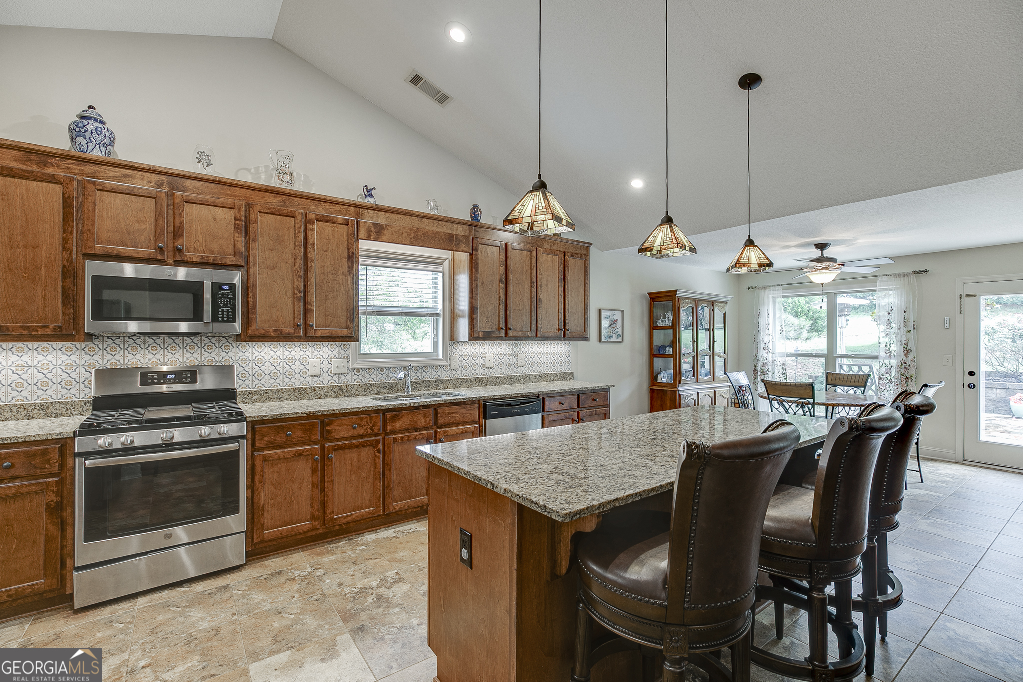 810 Brandon Drive Property Photo 8