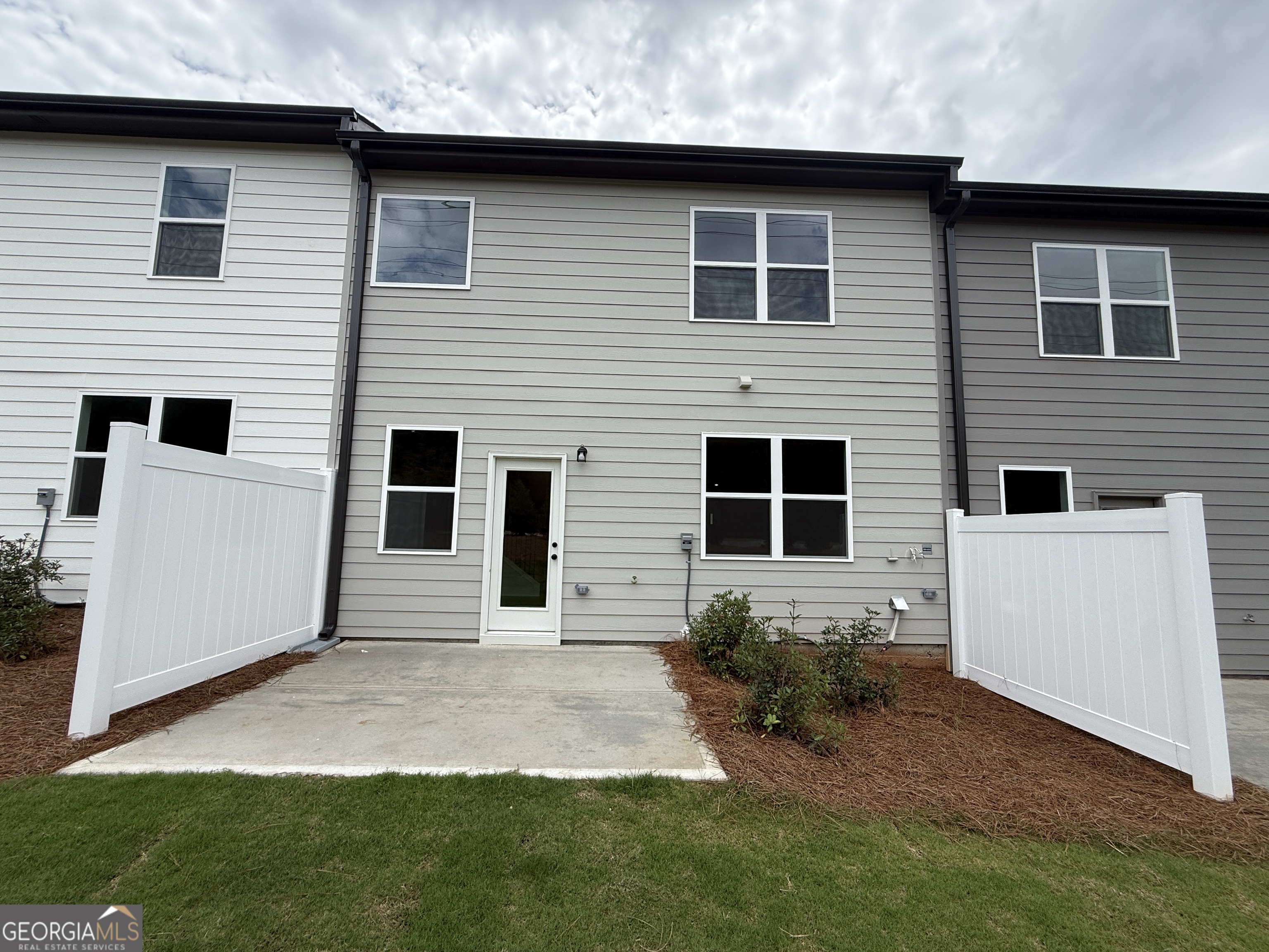 321 Brook Landing Circle Property Photo 41